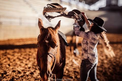 Ensaio Brenda D'angelis Cavalo'