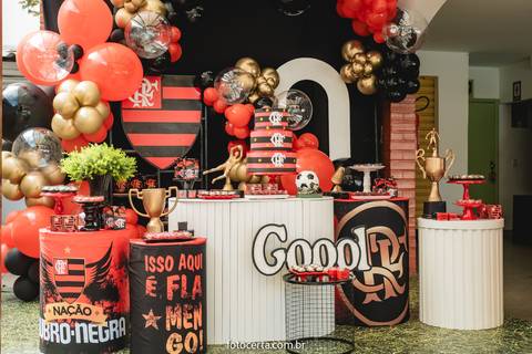 Radical Kids e Foto Certa - Festa de Aniversário Infantil - Decoração Tema Futebol'