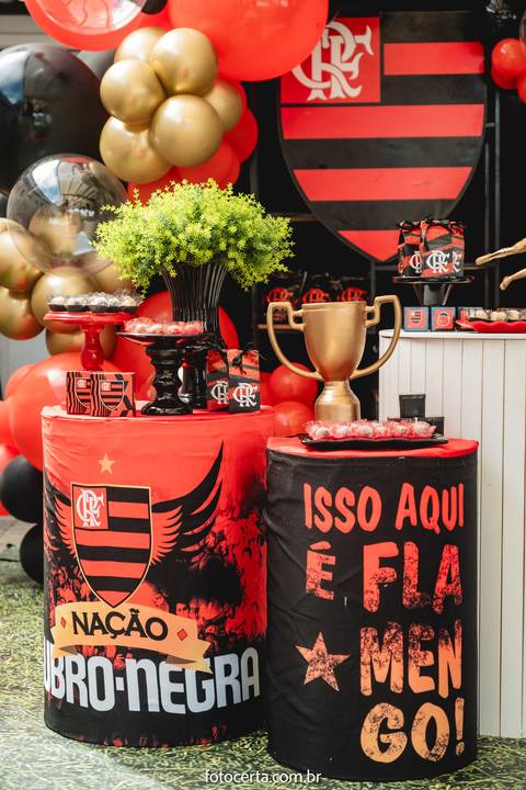 Radical Kids e Foto Certa - Festa de Aniversário Infantil - Decoração Tema Futebol'