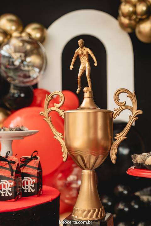 Radical Kids e Foto Certa - Festa de Aniversário Infantil - Decoração Tema Futebol'