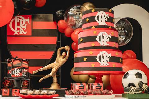 Radical Kids e Foto Certa - Festa de Aniversário Infantil - Decoração Tema Futebol'