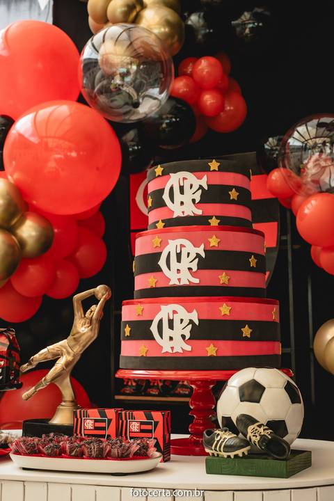 Radical Kids e Foto Certa - Festa de Aniversário Infantil - Decoração Tema Futebol'