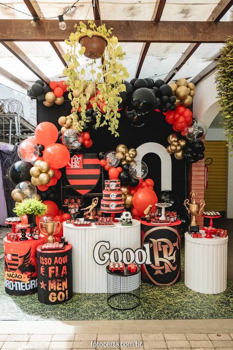 Radical Kids e Foto Certa - Festa de Aniversário Infantil - Decoração Tema Futebol'