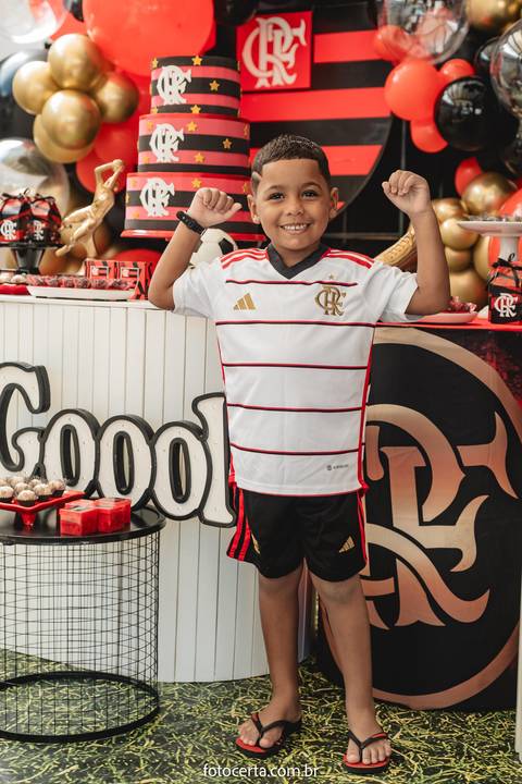 Radical Kids e Foto Certa - Festa de Aniversário Infantil - Decoração Tema Futebol'