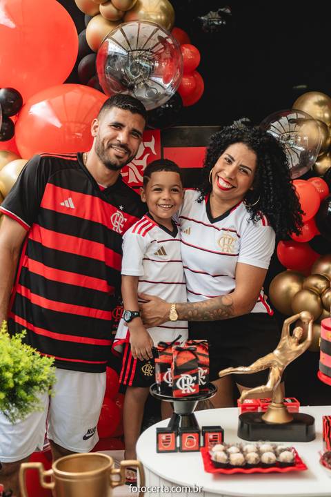 Radical Kids e Foto Certa - Festa de Aniversário Infantil - Decoração Tema Futebol'