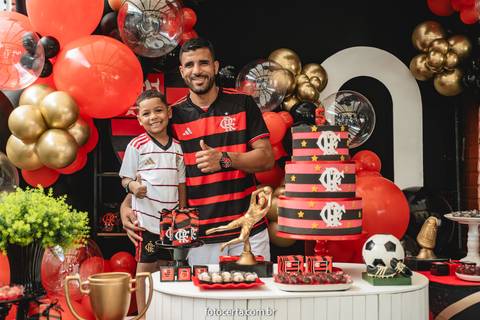 Radical Kids e Foto Certa - Festa de Aniversário Infantil - Decoração Tema Futebol'