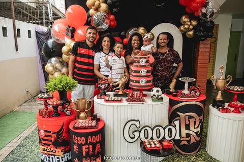 Radical Kids e Foto Certa - Festa de Aniversário Infantil - Decoração Tema Futebol'
