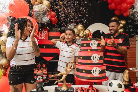 Radical Kids e Foto Certa - Festa de Aniversário Infantil - Decoração Tema Futebol'