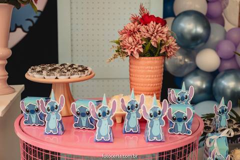 Radical Kids e Foto Certa - Festa de Aniversário Infantil - Decoração Tema Stitch'
