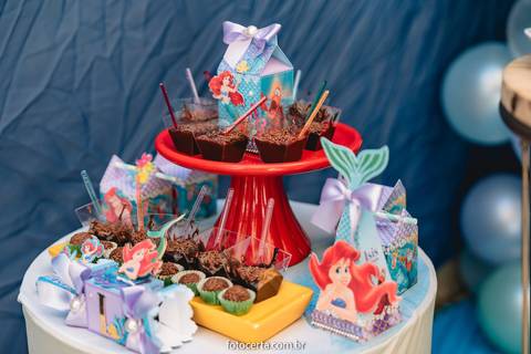 Radical Kids e Foto Certa - Festa de Aniversário Infantil - Decoração Tema Pequena Sereia'