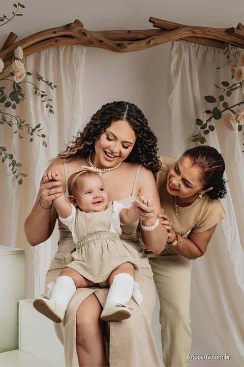 Fotógrafo em Vitória, Vila Velha, Casamento, Ensaio Pré-Casamento, Ensaio Pós-Casamento, Ensaio de Casal, 15 Anos, Debutante, Família, Gestante, Maternidade, Aniversário, Social, Estúdio, Corporativo, Marca Pessoal, Formatura, Escolar '