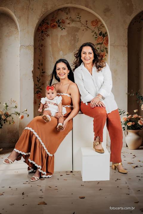 Fotógrafo em Vitória, Vila Velha, Casamento, Ensaio Pré-Casamento, Ensaio Pós-Casamento, Ensaio de Casal, 15 Anos, Debutante, Família, Gestante, Maternidade, Aniversário, Social, Estúdio, Corporativo, Marca Pessoal, Formatura, Escolar '