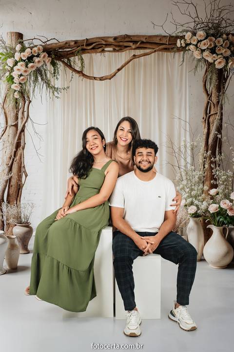 Fotógrafo em Vitória, Vila Velha, Casamento, Ensaio Pré-Casamento, Ensaio Pós-Casamento, Ensaio de Casal, 15 Anos, Debutante, Família, Gestante, Maternidade, Aniversário, Social, Estúdio, Corporativo, Marca Pessoal, Formatura, Escolar '