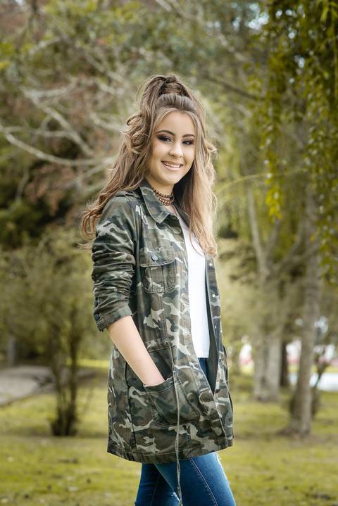 toda beleza e encanto de gabriela ianke - fotografada por christian christoforo fotografia - castro - paraná'