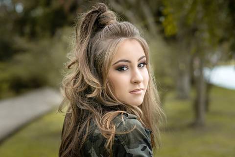 toda beleza e encanto de gabriela ianke - fotografada por christian christoforo fotografia - castro - paraná'