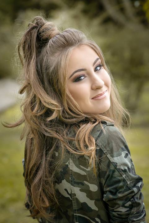 toda beleza e encanto de gabriela ianke - fotografada por christian christoforo fotografia - castro - paraná'