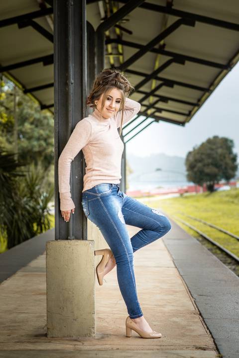 toda beleza e encanto de gabriela ianke - fotografada por christian christoforo fotografia - castro - paraná'