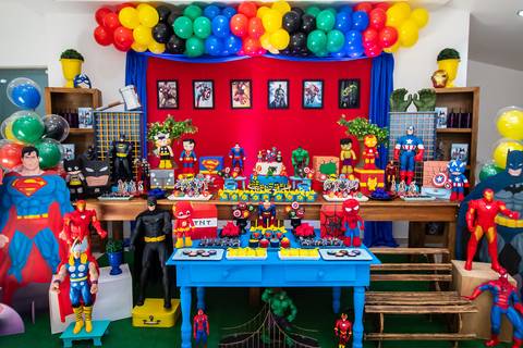 Comemoração ao  1º Aninho do querido  Théo smash the cake ensaio infantil natal bolo festa infantil zona norte criança festa de aniversário família brincadeiras fotografia fotógrafa rio de janeiro RJ carioca'