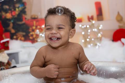 smash the cake ensaio infantil natal bolo festa infantil zona norte criança festa de aniversário família brincadeiras fotografia fotógrafa rio de janeiro RJ carioca'