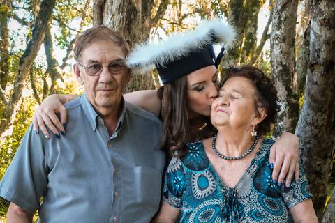 avós amor-de-família formanda fotógrafia-santa lucia do piaí'