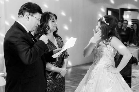 15 anos caxias do sul-homenagem de 15 anos do pai para a filha-vestido de 15 anos-decoração de festa de 15 anos-sunery.com-www.sunery.com.br'