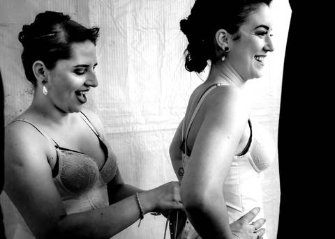 maquiagem - maquiagem para prendas - penteados - rodeio de vacaria -making of - acampamento no rodeio de vacaria - chuva no rodeio de vacaria -prendas se arrumando - vestido de prenda -penteado para prenda -maquiagem de prenda -'