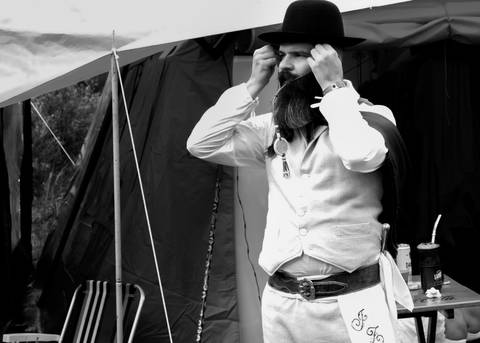 penteado para prenda -maquiagem de prenda -@suneryfotos - su nery fotos- pilcha gaúcha - peões trajados- traje para peão'