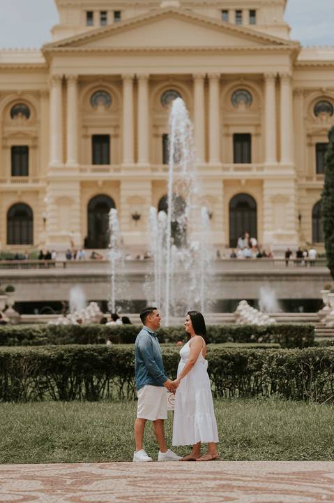 Ensaio pré casamento da Bárbara e do Rafael no Museu do Ipiranga ,que fica dentro do parque da independência em São Paulo por Anderson Crepaldi Fotografia'