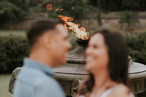 Ensaio pré casamento da Bárbara e do Rafael no Museu do Ipiranga ,que fica dentro do parque da independência em São Paulo por Anderson Crepaldi Fotografia'