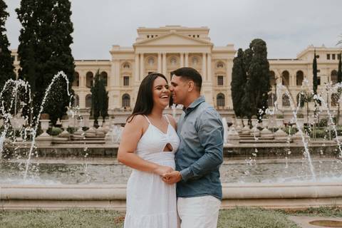 Ensaio pré casamento da Bárbara e do Rafael no Museu do Ipiranga ,que fica dentro do parque da independência em São Paulo por Anderson Crepaldi Fotografia'