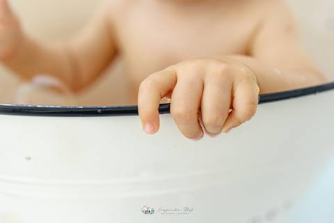 Sessão Fotográfica Smash the Cake, comemoração do primeiro aniversário em Estúdio
Inês Valente Fotografia - Everyone has a Story com Estúdio em Queijas.'