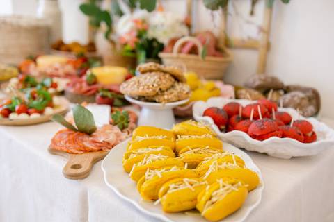 Fotografamos Festas de Aniversário Infantil, damos atenção a todos os pormenores tais como cenário, bolo, docinhos e salgados.
Inês Valente Fotografia - Everyone has a Story'