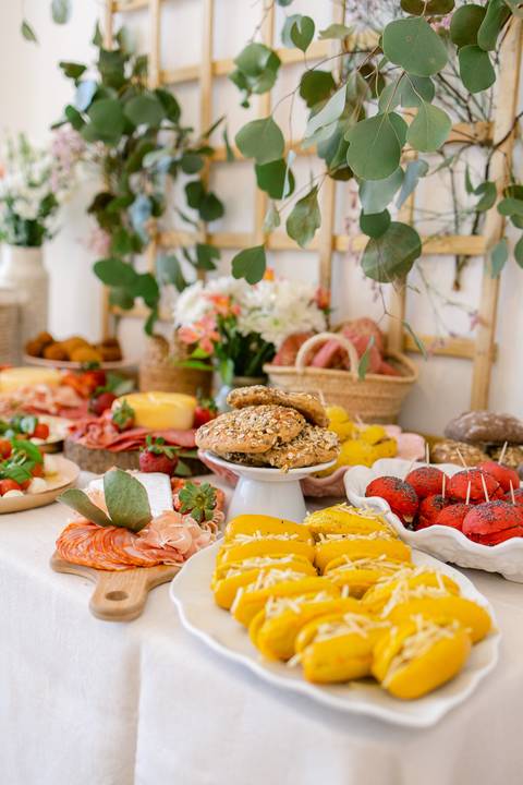 Fotografamos Festas de Aniversário Infantil, damos atenção a todos os pormenores tais como cenário, bolo, docinhos e salgados.
Inês Valente Fotografia - Everyone has a Story'