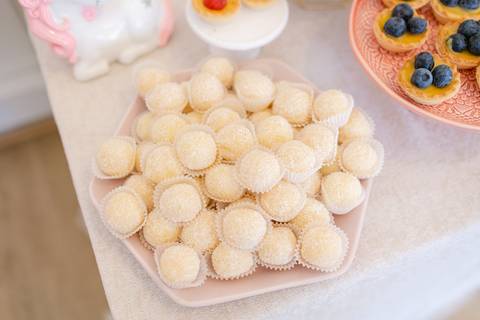 Fotografamos Festas de Aniversário Infantil, damos atenção a todos os pormenores tais como cenário, bolo, docinhos e salgados.
Inês Valente Fotografia - Everyone has a Story'