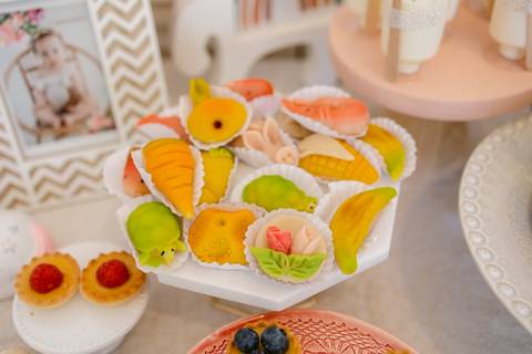 Fotografamos Festas de Aniversário Infantil, damos atenção a todos os pormenores tais como cenário, bolo, docinhos e salgados.
Inês Valente Fotografia - Everyone has a Story'