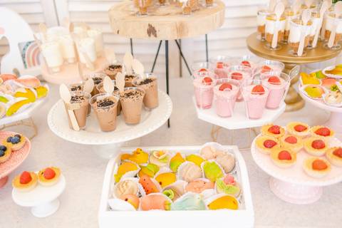 Fotografamos Festas de Aniversário Infantil, damos atenção a todos os pormenores tais como cenário, bolo, docinhos e salgados.
Inês Valente Fotografia - Everyone has a Story'