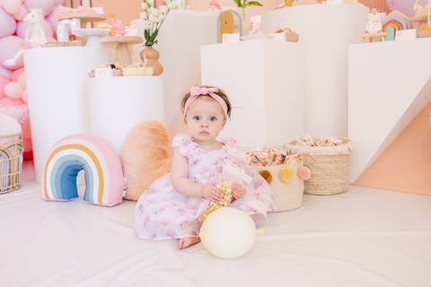 Fotografamos Festas de Aniversário Infantil, damos atenção a todos os pormenores tais como cenário, bolo, docinhos e salgados.
Inês Valente Fotografia - Everyone has a Story'