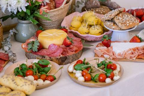 Fotografamos Festas de Aniversário Infantil, damos atenção a todos os pormenores tais como cenário, bolo, docinhos e salgados.
Inês Valente Fotografia - Everyone has a Story'