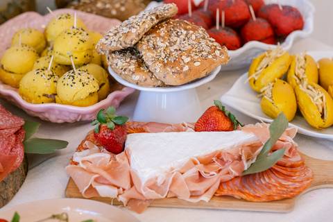 Fotografamos Festas de Aniversário Infantil, damos atenção a todos os pormenores tais como cenário, bolo, docinhos e salgados.
Inês Valente Fotografia - Everyone has a Story'