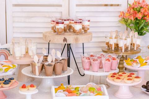 Fotografamos Festas de Aniversário Infantil, damos atenção a todos os pormenores tais como cenário, bolo, docinhos e salgados.
Inês Valente Fotografia - Everyone has a Story'