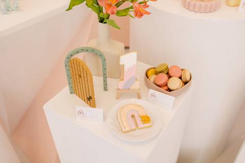 Fotografamos Festas de Aniversário Infantil, damos atenção a todos os pormenores tais como cenário, bolo, docinhos e salgados.
Inês Valente Fotografia - Everyone has a Story'