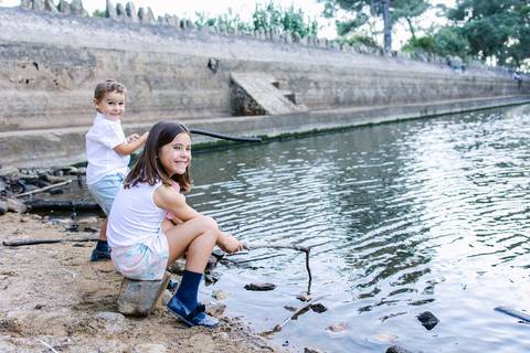 Sessão fotográfica Avós e Netos, um presente cheio de significado, afectos e memórias.
Inês Valente Fotografia - Everyone has a Story'