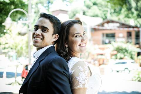 Casal centro de gramado'