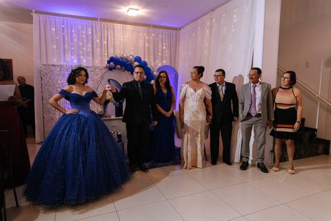 15-anos-vestido-azul-decoracao-borboleta-princesa-lucieli-canoas-fotos'