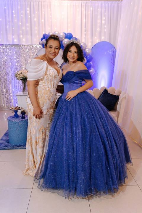 15-anos-vestido-azul-decoracao-borboleta-princesa-lucieli-canoas-fotos'