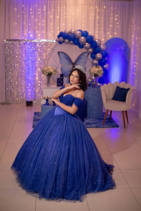 15-anos-vestido-azul-decoracao-borboleta-princesa-lucieli-canoas-fotos'
