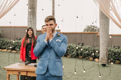 entrada da noiva no Buffet Santa Felicidade'