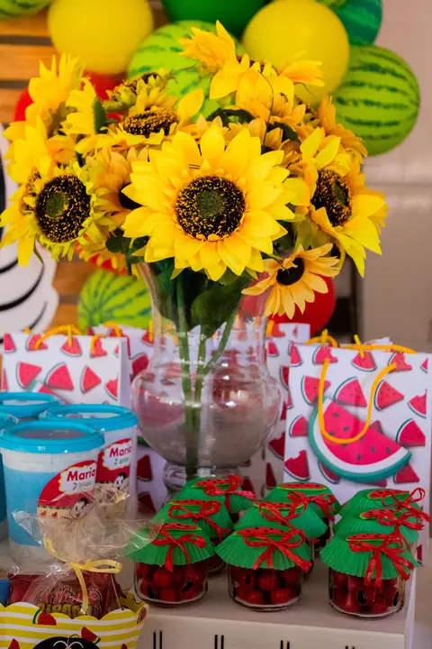 Festa com tema da Mônica. decoração para festa de 2 anos '