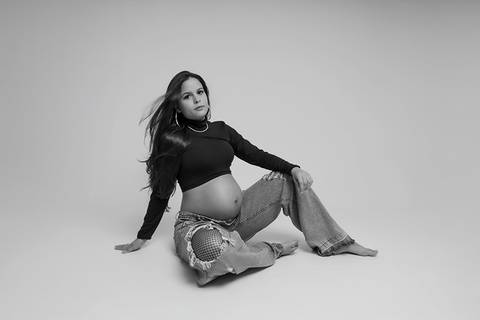 Ensaio gestante em estúdio - Ipatinga'