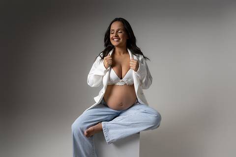 Ensaio gestante em estúdio - Ipatinga - Damille Barros Fotografia'